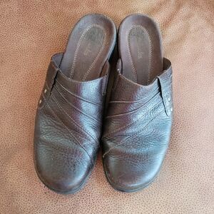 Clarks Brown Leather Clogs